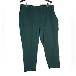 Old Navy Dark Green Capri Pants Size 20
